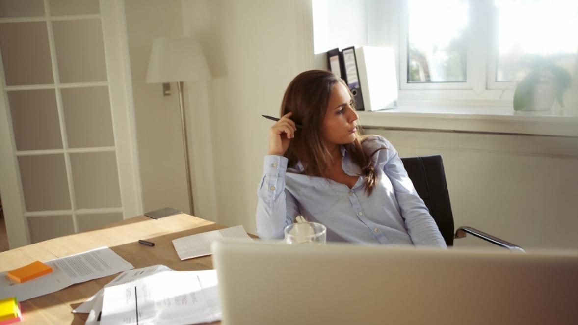 Moderne Online-Lernumgebung mit digitalen Werkzeugen